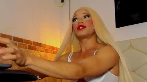 Snapshot of damara_ochoa chatting on 3, 2, 2025 online show from 3, 2, 2025