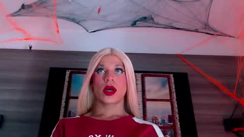 Snapshot of damara_ochoa chatting on 12, 10, 2025         online show from 12, 10, 2025