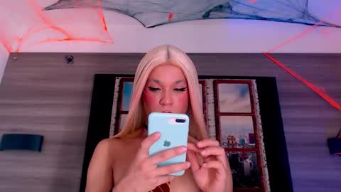 Snapshot of damara_ochoa chatting on 16, 10, 2025         online show from 16, 10, 2025