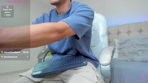 Snapshot of damian23_ chatting on 22, 2, 2025 DAMIAN online show from 22, 2, 2025