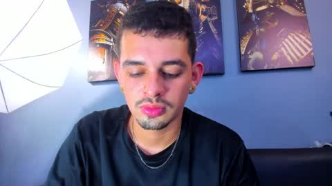 Snapshot of damian__oliver chatting on 22, 3, 2026 Damian Oliver online show from 22, 3, 2026