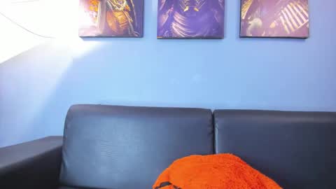 Snapshot of damian__oliver chatting on 25, 3, 2026 Damian Oliver online show from 25, 3, 2026