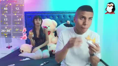 Snapshot of damian_and_roxanne chatting on 23, 9, 2025 DAMIAN AND ROXANNE. online show from 23, 9, 2025