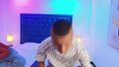 Snapshot of damian_and_roxanne chatting on 5, 10, 2025 DAMIAN AND ROXANNE. online show from 5, 10, 2025