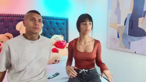 Snapshot of damian_and_roxanne chatting on 10, 10, 2025 DAMIAN AND ROXANNE. online show from 10, 10, 2025