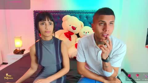 Snapshot of damian_and_roxanne chatting on 24, 10, 2025 DAMIAN AND ROXANNE. online show from 24, 10, 2025