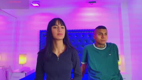 Snapshot of damian_and_roxanne chatting on 9, 11, 2025 DAMIAN AND ROXANNE. online show from 9, 11, 2025