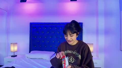 Snapshot of damian_and_roxanne chatting on 18, 2, 2026 DAMIAN AND ROXANNE. online show from 18, 2, 2026