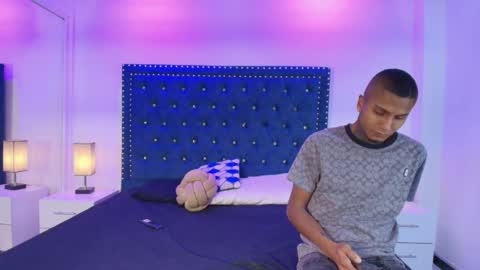 DAMIAN AND ROXANNE.  online show from 12, 5, 2026