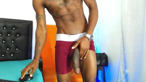Snapshot of damian_hart_24cm chatting on 10, 10, 2025 damian_hart_24cm online show from 10, 10, 2025