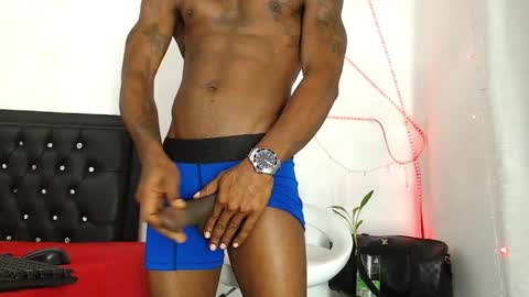 Snapshot of damian_hart_24cm chatting on 21, 3, 2026 damian_hart_24cm online show from 21, 3, 2026