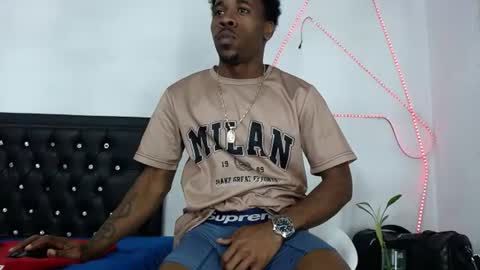 Snapshot of damian_hart_24cm chatting on 30, 6, 2026 damian_hart_24cm online show from 30, 6, 2026