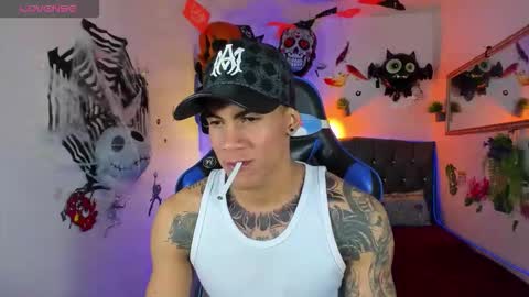 Snapshot of damian_latinxxx chatting on 13, 10, 2025 Damian online show from 13, 10, 2025