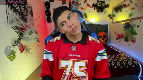 Snapshot of damian_latinxxx chatting on 18, 10, 2025 Damian online show from 18, 10, 2025