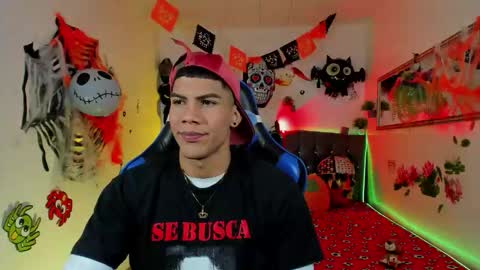 Snapshot of damian_latinxxx chatting on 23, 10, 2025 Damian online show from 23, 10, 2025