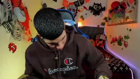 Snapshot of damian_latinxxx chatting on 25, 10, 2025 Damian online show from 25, 10, 2025