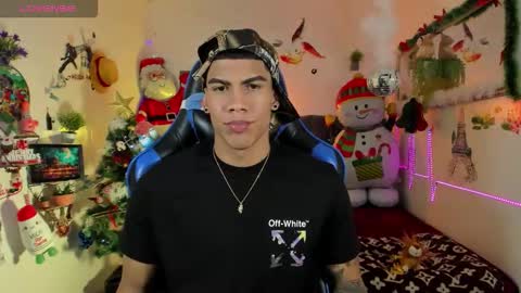 Snapshot of damian_latinxxx chatting on 22, 11, 2025 Damian online show from 22, 11, 2025