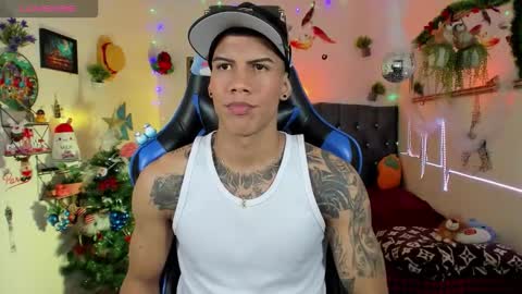 Snapshot of damian_latinxxx chatting on 28, 11, 2025 Damian online show from 28, 11, 2025