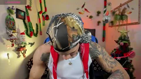 Snapshot of damian_latinxxx chatting on 15, 12, 2025 Damian online show from 15, 12, 2025