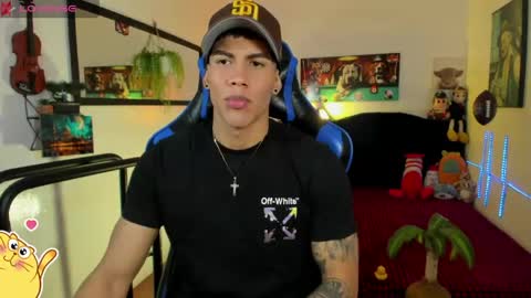 Snapshot of damian_latinxxx chatting on 15, 4, 2026 Damian online show from 15, 4, 2026