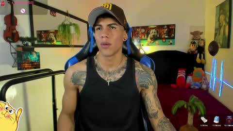 Snapshot of damian_latinxxx chatting on 15, 4, 2026 Damian online show from 15, 4, 2026
