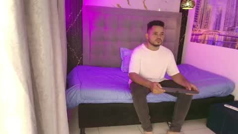 DAMIAN LUX online show from 12, 5, 2026