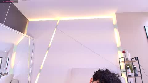 damian_salvatoree online show from 9, 11, 2025