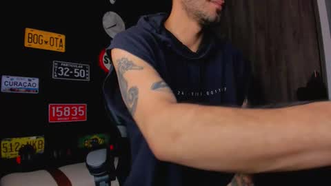 Snapshot of damiancox chatting on 20, 10, 2025 Daamiancox online show from 20, 10, 2025