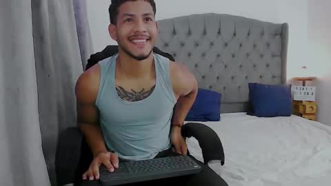 instagram damiannreed. online show from 27, 11, 2025