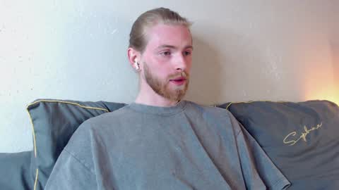 Snapshot of damien_diamond chatting on 25, 1, 2025 damien_diamond online show from 25, 1, 2025