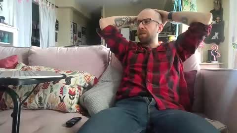 Snapshot of damien_mace chatting on 24, 12, 2024 damien_mace online show from 24, 12, 2024