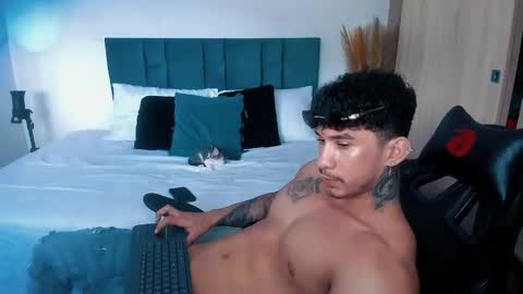 Snapshot of dammianmilleroficial chatting on 1, 11, 2025 INSTAGRAM DAMMIANMILLEROFICIAL online show from 1, 11, 2025