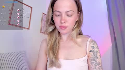 Snapshot of damn_cutie chatting on 24, 3, 2026 Tiana online show from 24, 3, 2026