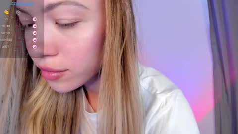 Snapshot of damn_cutie chatting on 13, 5, 2026 Tiana online show from 13, 5, 2026