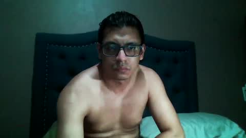DamnSexy0102 online show from 5, 12, 2024