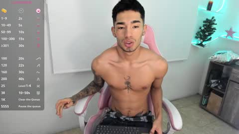 Snapshot of damon_333 chatting on 4, 1, 2025 Damon online show from 4, 1, 2025