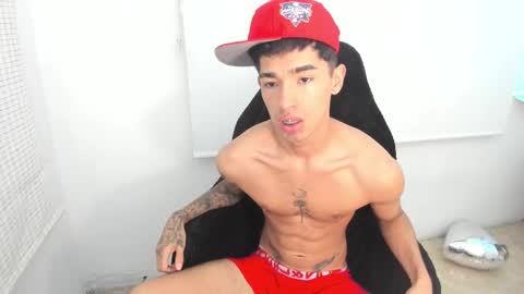 Snapshot of damon_333 chatting on 14, 2, 2025 Damon online show from 14, 2, 2025