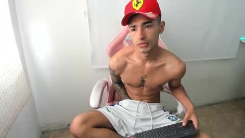 Snapshot of damon_333 chatting on 21, 2, 2025 Damon online show from 21, 2, 2025