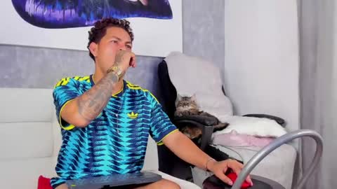 Snapshot of damon_storm chatting on 14, 4, 2026 DAMON online show from 14, 4, 2026