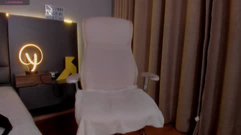 D A M O N online show from 15, 12, 2025