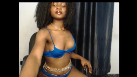 Snapshot of damsel8 chatting on 5, 1, 2026 leah online show from 5, 1, 2026