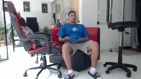 Snapshot of damyan_2003 chatting on 3, 1, 2025 damyan_2003 online show from 3, 1, 2025