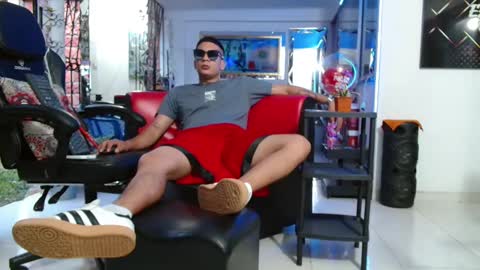 Snapshot of damyan_2003 chatting on 7, 10, 2025 damyan_2003 online show from 7, 10, 2025