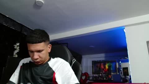 Snapshot of damyan_2003 chatting on 14, 11, 2025 damyan_2003 online show from 14, 11, 2025