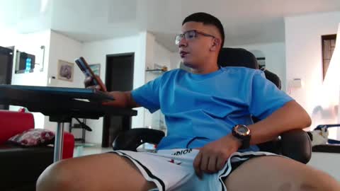 damyan_2003 online show from 23, 5, 2026