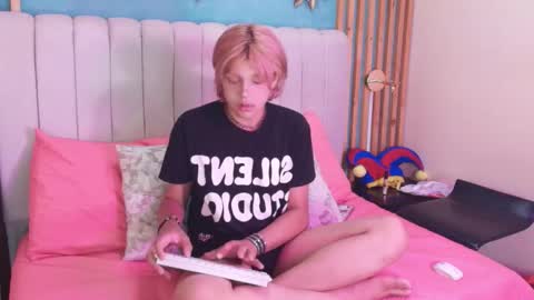 Snapshot of dan_copers chatting on 15, 3, 2026 D A N online show from 15, 3, 2026