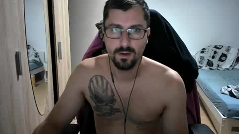 Snapshot of dan_the_man405 chatting on 24, 7, 2026 King Dan online show from 24, 7, 2026