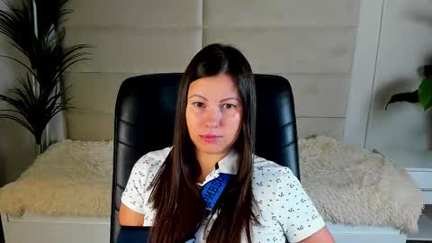 Snapshot of dana_dom chatting on 8, 11, 2025 Dana Dom online show from 8, 11, 2025