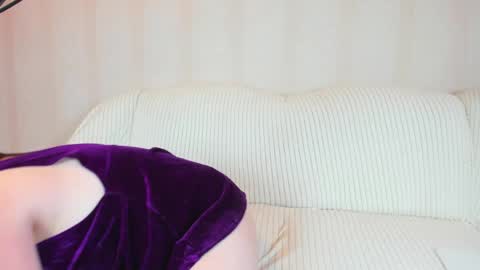 danajhonson online show from 10, 5, 2026