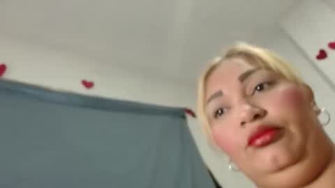 danalaleska online show from 5, 3, 2026